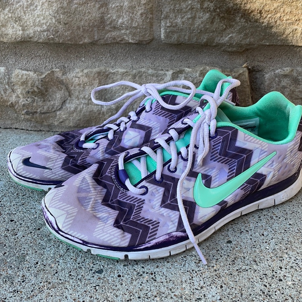 Running shoes